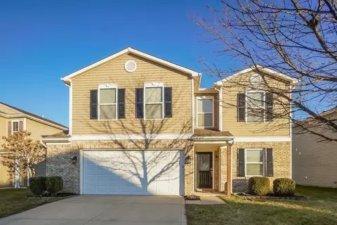 8456 Ash Grove Dr, Indianapolis, IN 46113