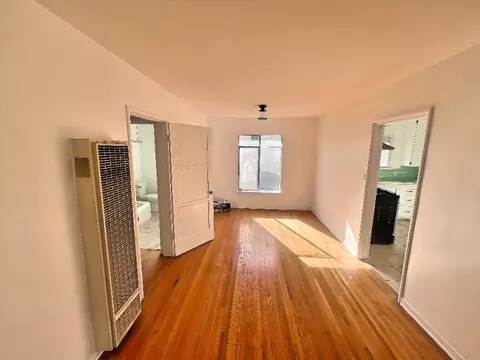 1218 S Bronson Ave, Los Angeles, CA 90019