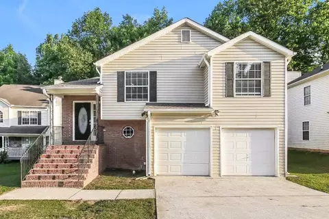 1076 Hidden Brook Trl, College Park, GA 30349