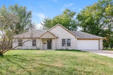 450 Southgate Dr, Greenwood, IN 46143