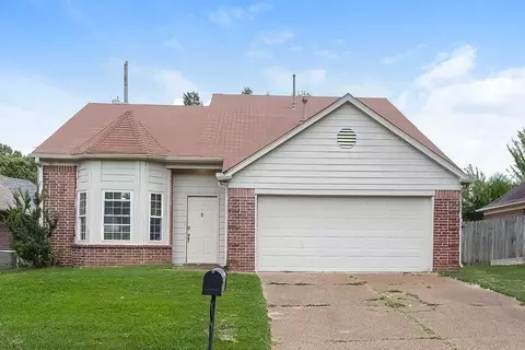1024 Scofield Dr, Cordova, TN 38018