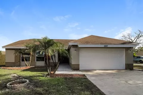 2227 Opal Dr, Orlando, FL 32822