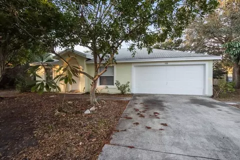 108 Osceola Ave, Sebastian, FL 32958