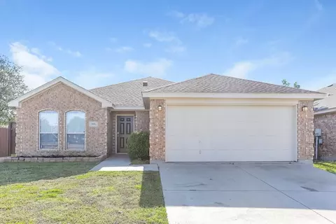 9301 Marilyn Ct, White Settlement, TX 76108