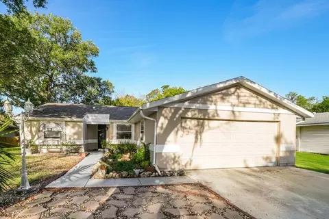 412 Lakeview Dr, Oldsmar, FL 34677
