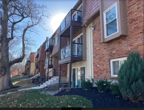 4406 Pennsylvania Ave #4418, Kansas City, MO 64111