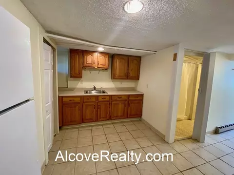 40 Alfred Rd #B, Arlington, MA 02474