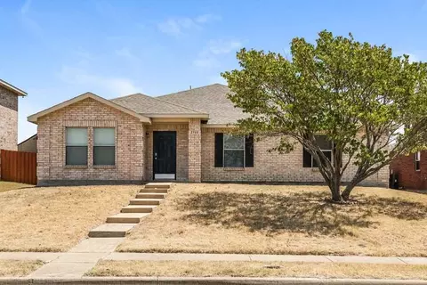 2908 Cottage Ln, Lancaster, TX 75134
