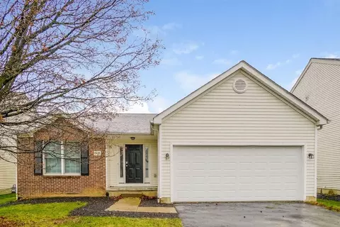 3421 Brook Spring Dr, Grove City, OH 43123