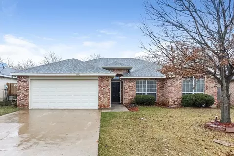 1512 Fern Dr, Mansfield, TX 76063