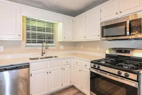 1243 Shady Brook Ct, Hampton, GA 30228 photo 8