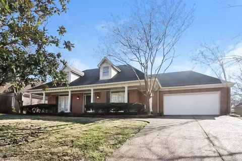 8699 Wood Mills Dr W, Cordova, TN 38016