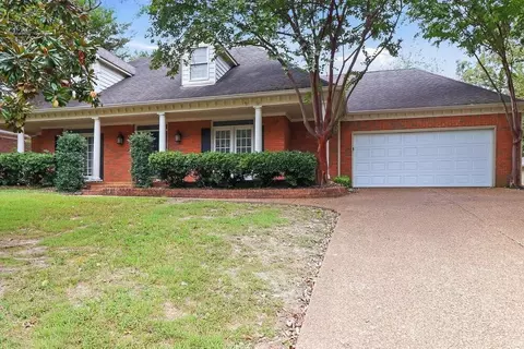 8699 Wood Mills Dr W, Cordova, TN 38016