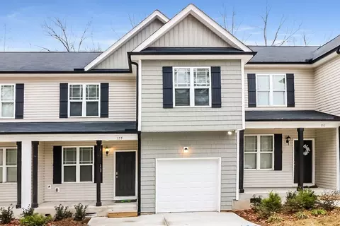 155 Oakdale Ave, Clayton, NC 27520