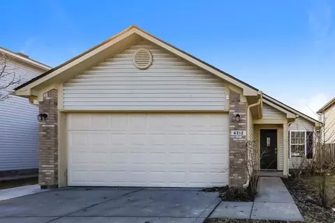 4312 Village Trace Dr, Indianapolis, IN 46254