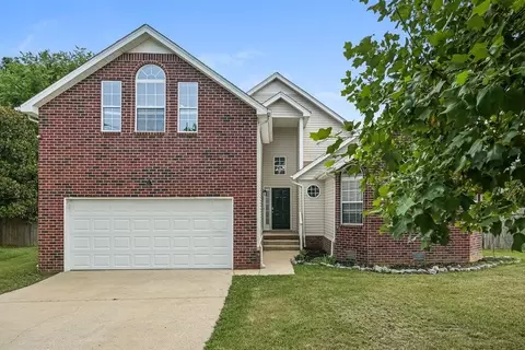 1210 Sweetwater Pl, La Vergne, TN 37086