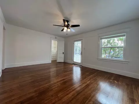1343 Chelsea Ave, Santa Monica, CA 90404
