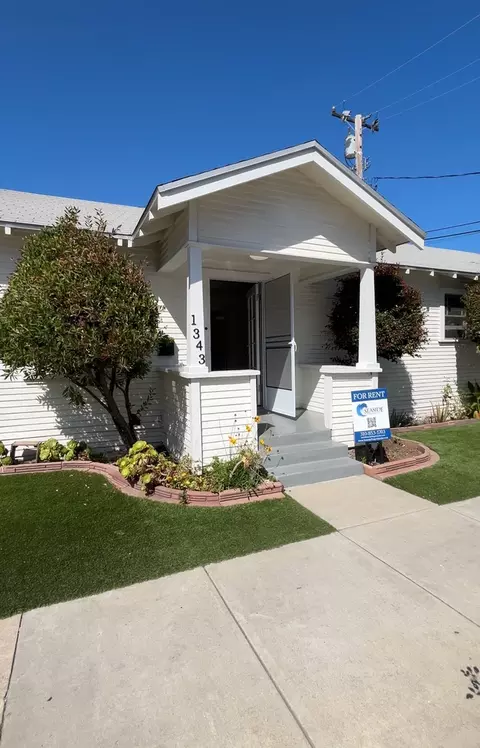 1343 Chelsea Ave, Santa Monica, CA 90404