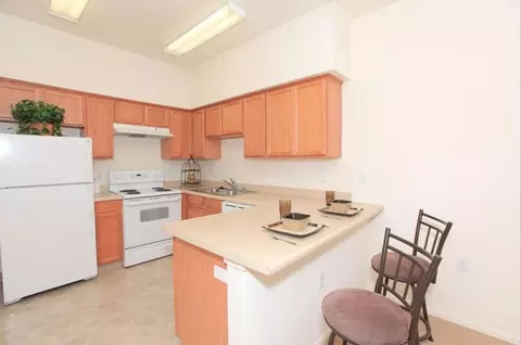 5175 N Feland Ave, Fresno, CA 93711