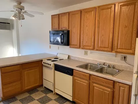 626 The Roundhouse, Madison, WI 53703