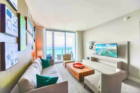 4111 S Ocean Dr, Hollywood, FL 33019