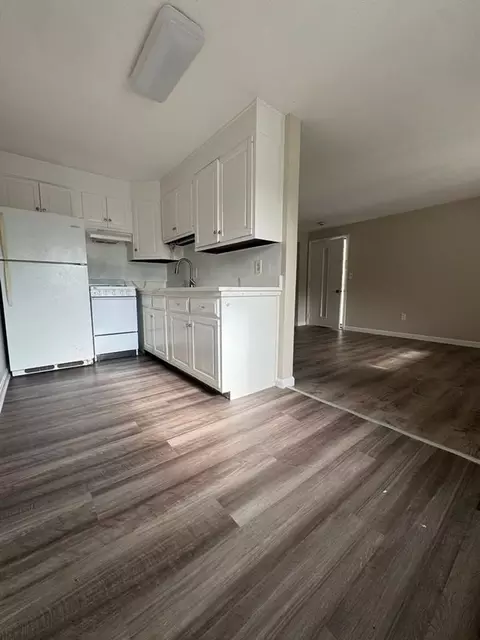 5 Gorham Ave, Clinton, MA 01510 photo 4
