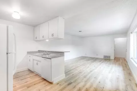 1445 W 3rd St, Chico, CA 95928