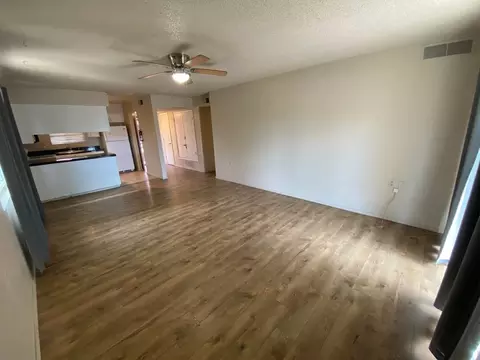 919 Alvarado Dr SE, Albuquerque, NM 87108