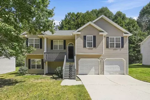 6401 Harvester Cir, Douglasville, GA 30134