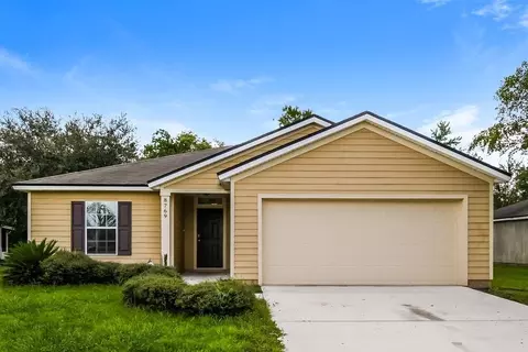 8769 Oxfordshire Ave E, Jacksonville, FL 32219