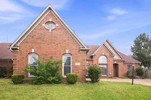 1964 Bohemia Dr, Cordova, TN 38016