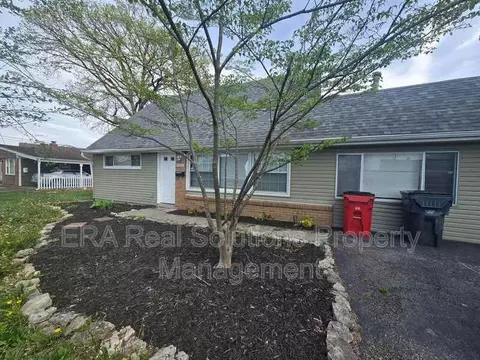 2906 Woodgrove Dr, Grove City, OH 43123