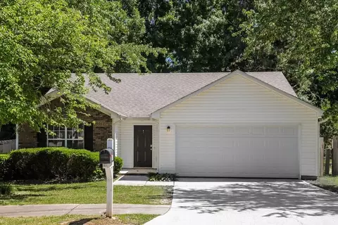 308 Kellys Walk, Locust Grove, GA 30248