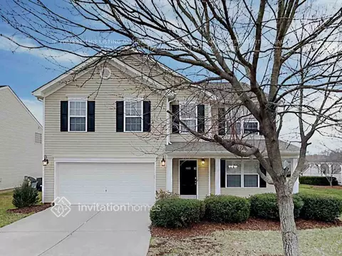 2204 Ballingarry Dr, Statesville, NC 28625