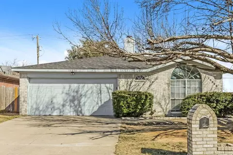 10820 Fandor St, Fort Worth, TX 76108