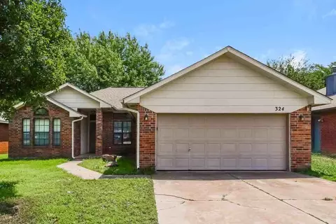324 Marrgate Dr, Yukon, OK 73099