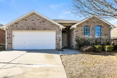 3912 Big Thicket Dr, Fort Worth, TX 76244