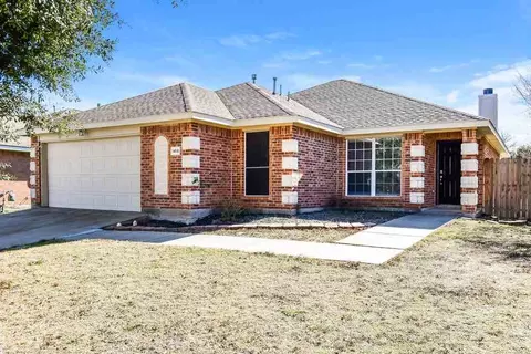 1418 Fairfield Dr, Forney, TX 75126