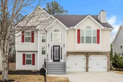 8156 Brookbend Dr, Douglasville, GA 30134