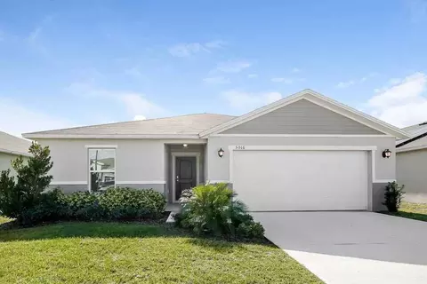 5016 Golden River Ln, Saint Cloud, FL 34771