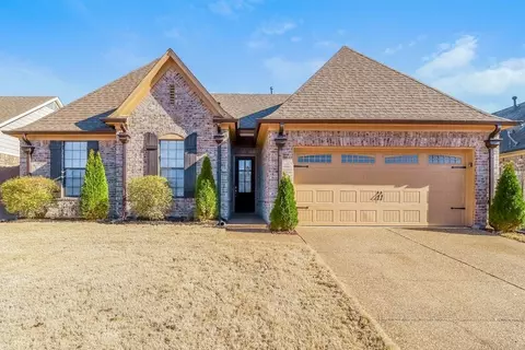 1386 Sawmill Creek Ln, Cordova, TN 38016