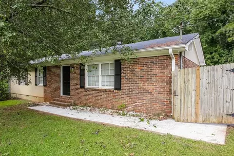 925 Virginia Ct SE, Conyers, GA 30094