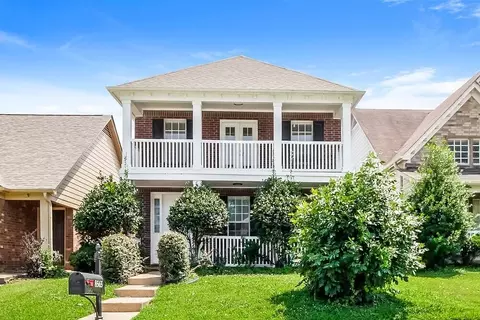 8565 Griffin Park Dr, Memphis, TN 38018