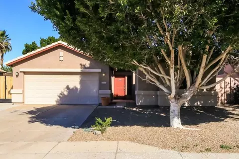 10226 E Capri Ave, Mesa, AZ 85208