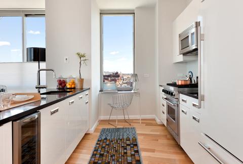 47-05 5th St #1215, New York, NY 11101