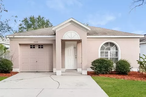 1022 Harvest Moon Dr, Seffner, FL 33584