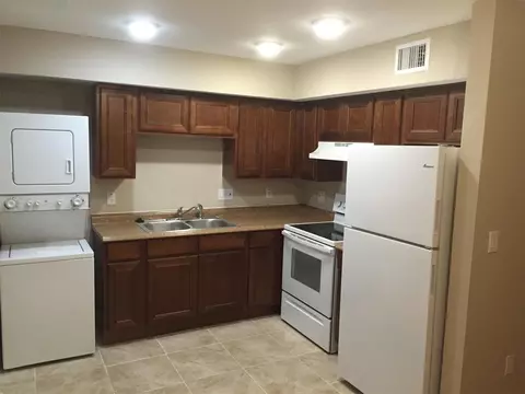 20 Elton St #20C, Melbourne, FL 32935