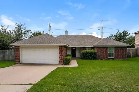 6202 High Country Trl, Arlington, TX 76016