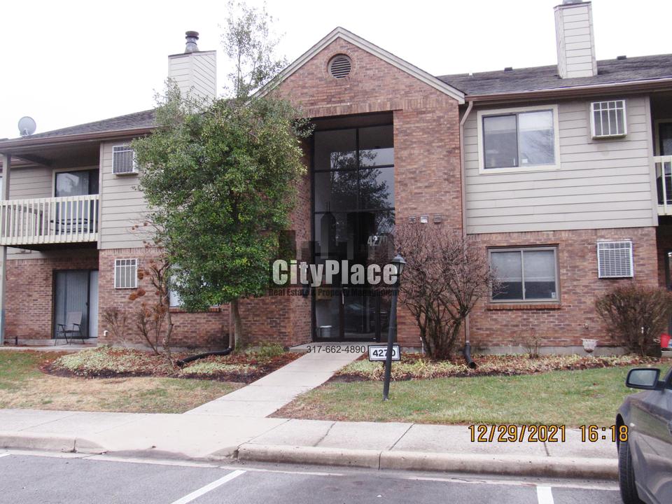 4270 Village Parkway Cir E 5, Indianapolis, IN 46254 14 Photos MLS