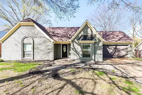 9898 Sequoia Ln, Olive Branch, MS 38654